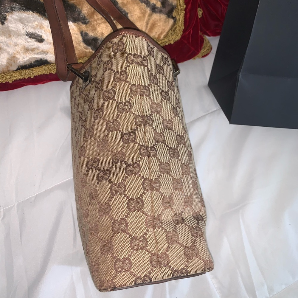 Gucci Beige and Brown GG Tote - Picture 2 of 16